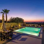 Blueberry Hills Vila